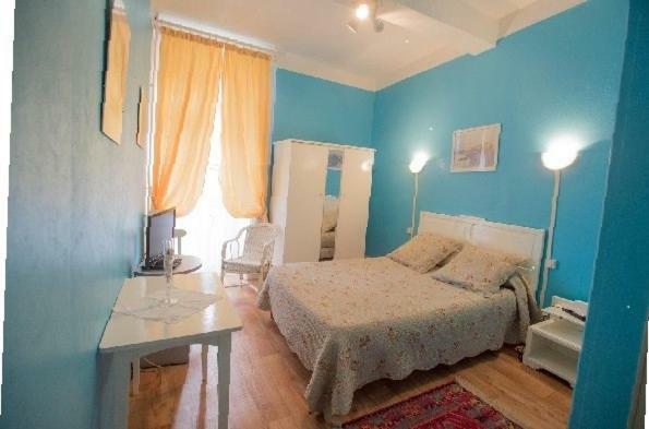 Hotel Saint Vincent Bagneres-de-Bigorre Bagian luar foto