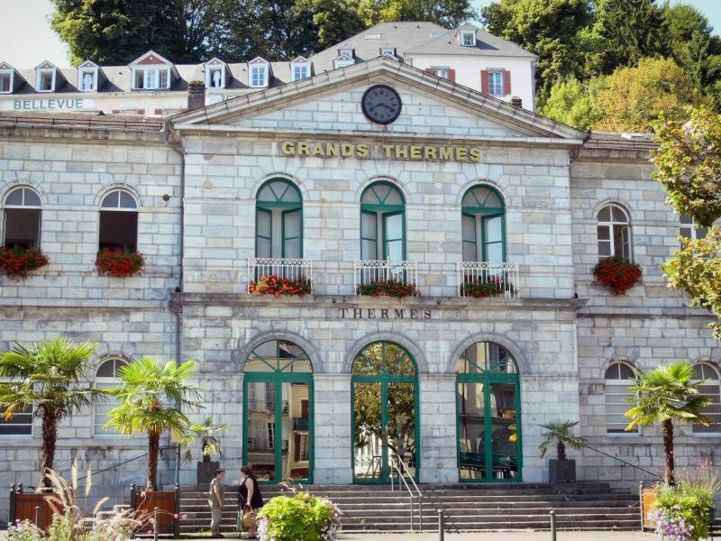 Hotel Saint Vincent Bagneres-de-Bigorre Bagian luar foto