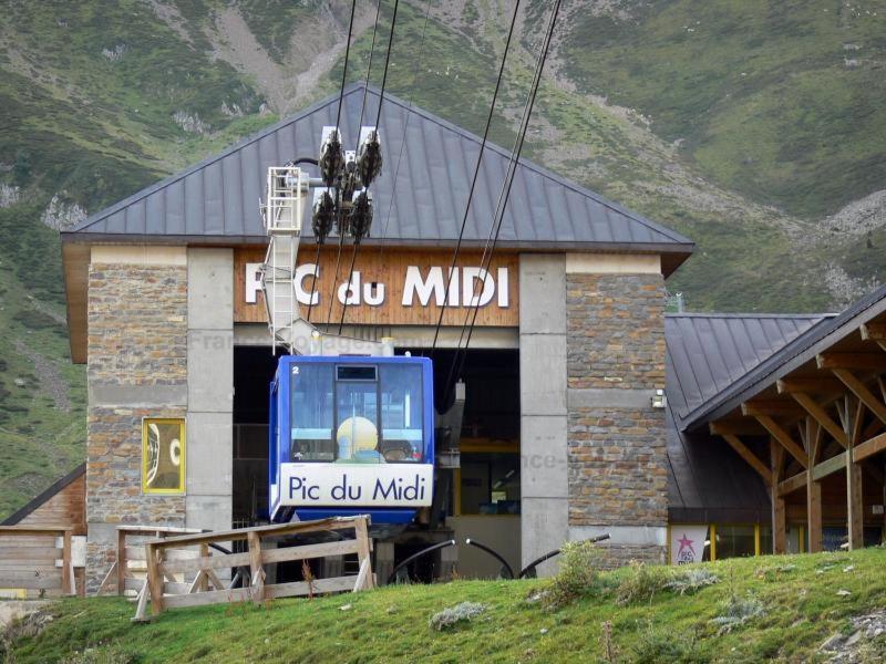 Hotel Saint Vincent Bagneres-de-Bigorre Bagian luar foto